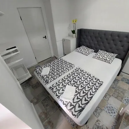 Гостевой дом L83 - And *