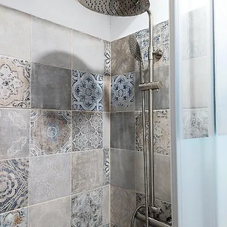 Vendégház L83 - And *